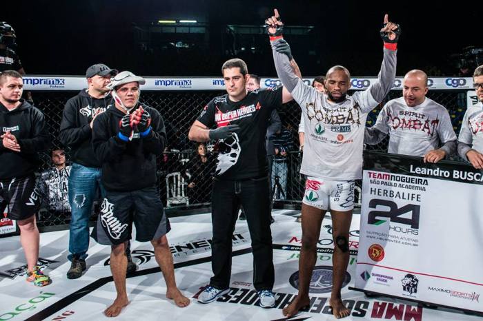 Leandro Buscapé está de volta ao octógono do MMA Super Heroes - Foto - Carlos Magno