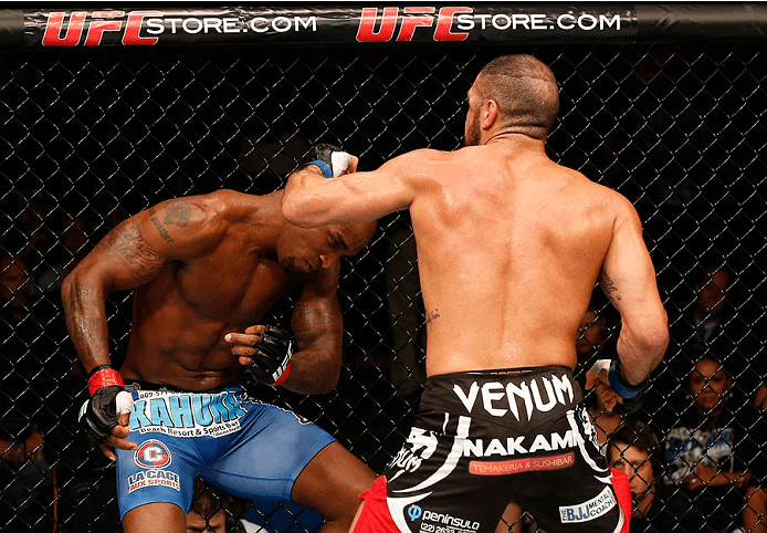 UFC MMA_thales_x_carmont