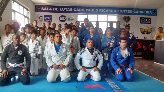 Alunos e professores Batan