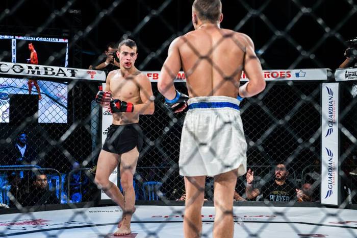 Felipe Cuscianna disputa cinturão peso-mosca do MMA Super heroes (Foto - Magno Pereira)