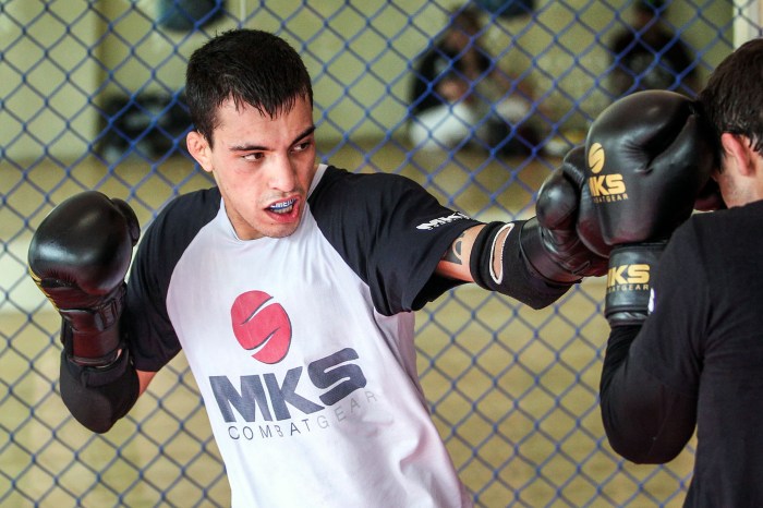 O atleta MKS Combat Gear vem de vitória e conquista de cinturão no Legacy FC