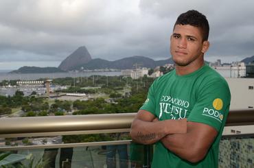 Durinho quer dar show em novo duelo contra Lo. Foto Deive Coutinho