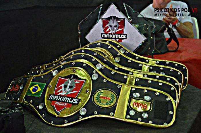 O Maximus Fight inovou trazendo como troféu ao vencedor um mini cinturão
