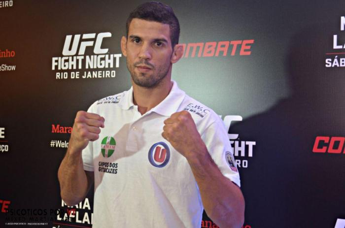  Léo Santos: "Minha ideia é ser um lutador cada vez melhor." 