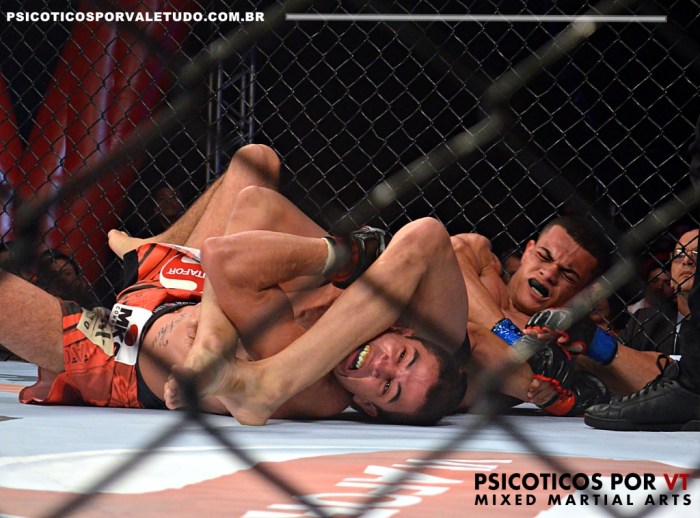 Matheus Motta da DTM venceu seu primeiro combate na organização com uma linda finalização