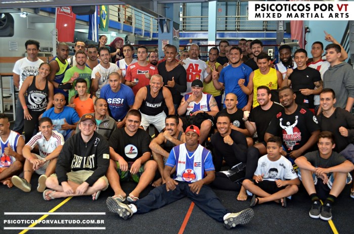 Todos os alunos ao fim do seminário posaram para a foto tradicional 
