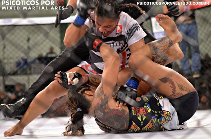 Priscila Souza venceu Luciana Pereira novamente e manteve cinturão até 61,2kg