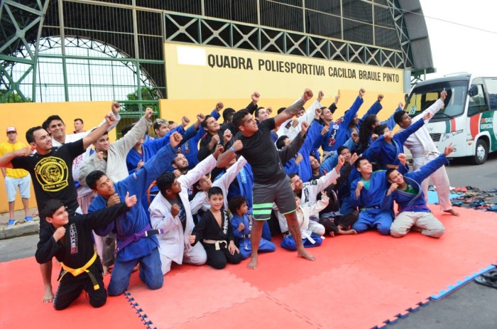 JJ - Aulão Comunitário do Coroado 2 com Erick Silva do TUF Brasil - foto 2 - by Emanuel Mendes Siqueira