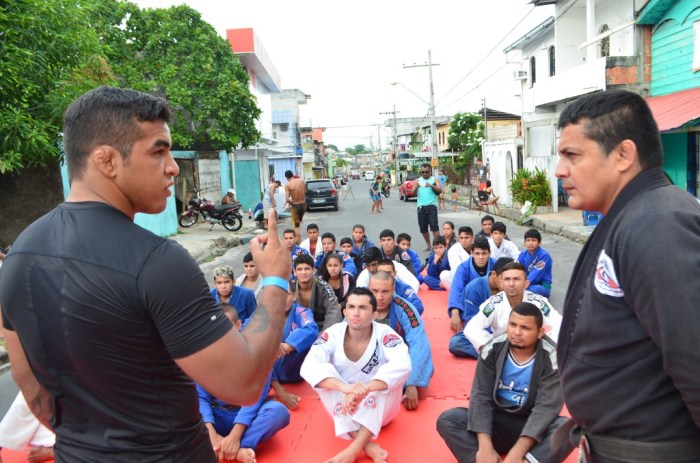 JJ - Aulão Comunitário do Coroado 2 com Erick Silva do TUF Brasil - foto 1 - by Emanuel Mendes Siqueira