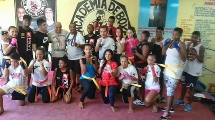 Alunos do Projeto Bom Combate