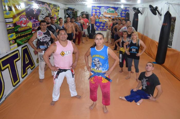 MMA - Gilsely Perêa com a equipe de luta livre da Amazonas Top Team - CT Brunocilla - foto 1 - by Emanuel Mendes Siqueira