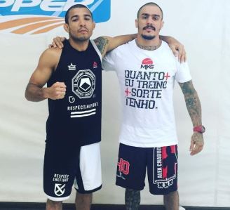 Emerson Falcão foi o responsável pela parte em pé de José Aldo