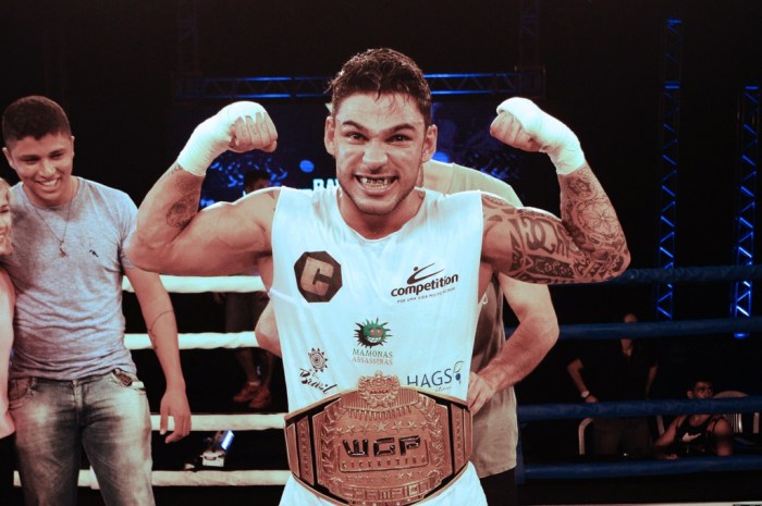 Ravy Brunow venceu novamente Bruno Gazani e manteve cinturão dos meio-médios. Foto: Silvia Matheó