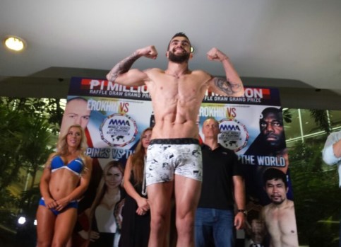 Adur bateu sem problemas o peso para o combate (Divulgação)(Divulgação) 