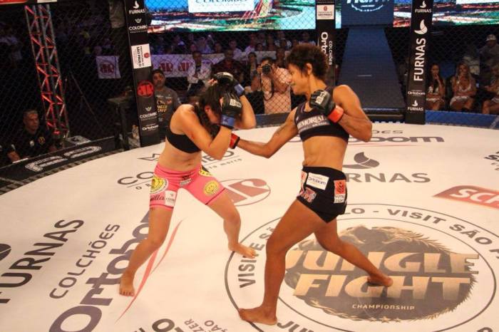 Simone venceu no Jungle Fight 87. Foto: Leonardo Fabri