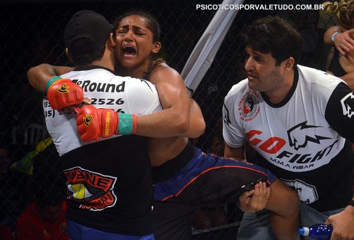 Invicta no MMA nacional Viviane agora terá novos desafios no UFC